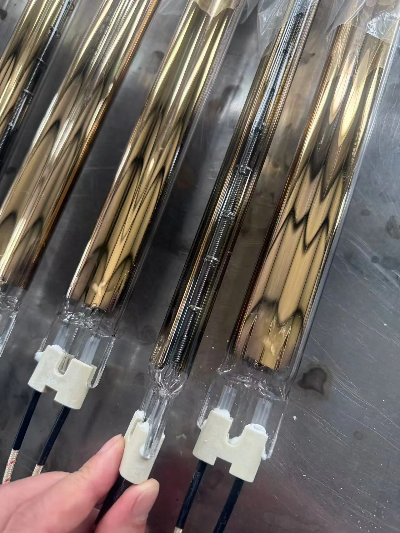 Infrared heating for glass cutting and lamination infrared emitter used for controlled glass cutting and processing