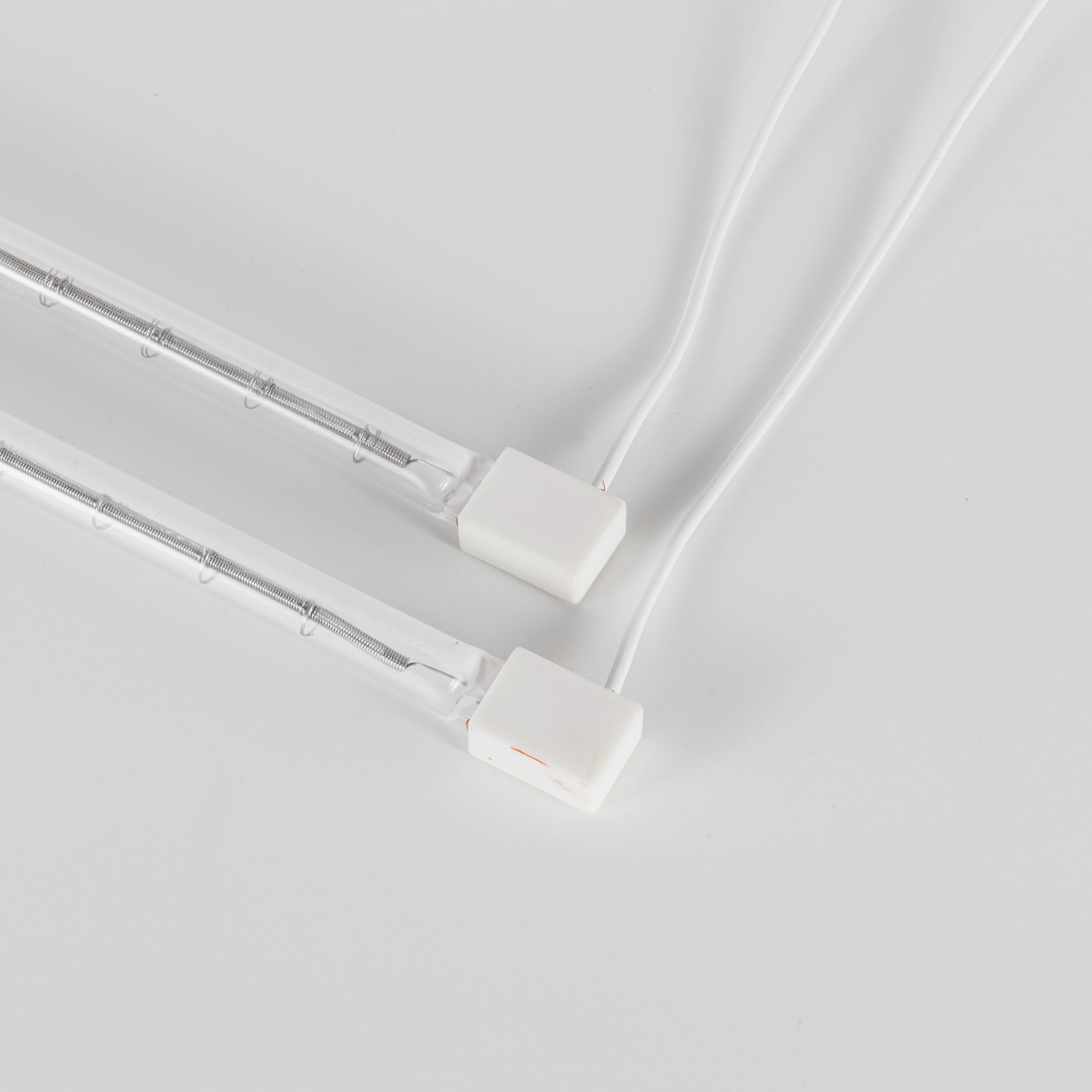 Short-wave infrared replacement lamp application short-wave infrared lamps installed in industrial equipment
